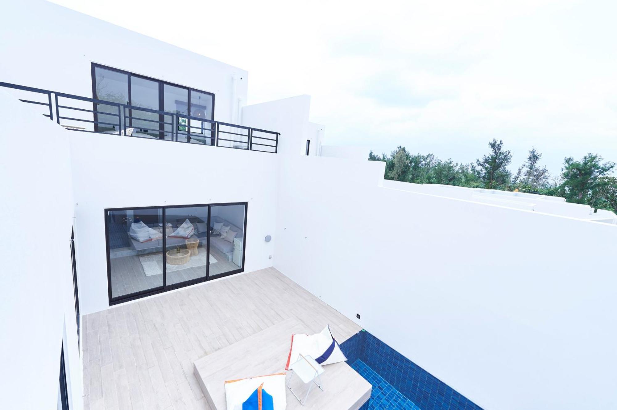 Grand Bleu Gamin Hotel Miyakojima  Exterior photo