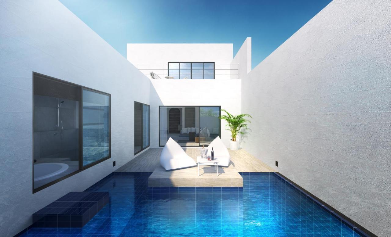 Grand Bleu Gamin Hotel Miyakojima  Exterior photo